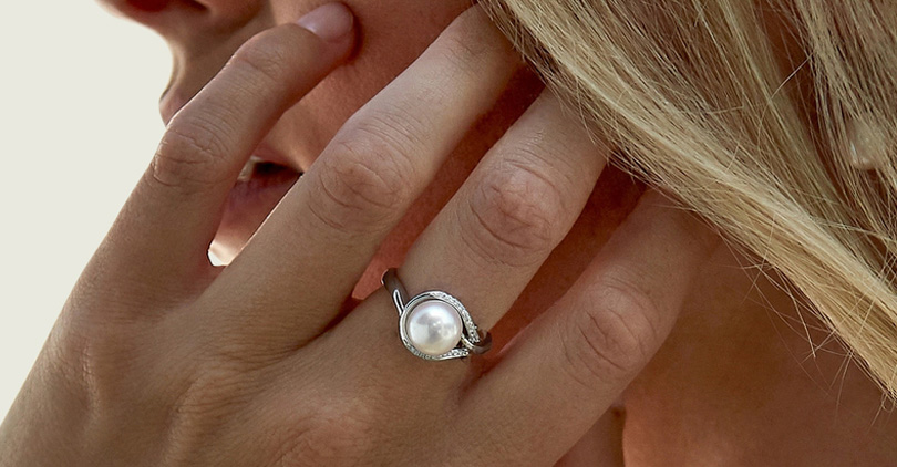 pearl rings